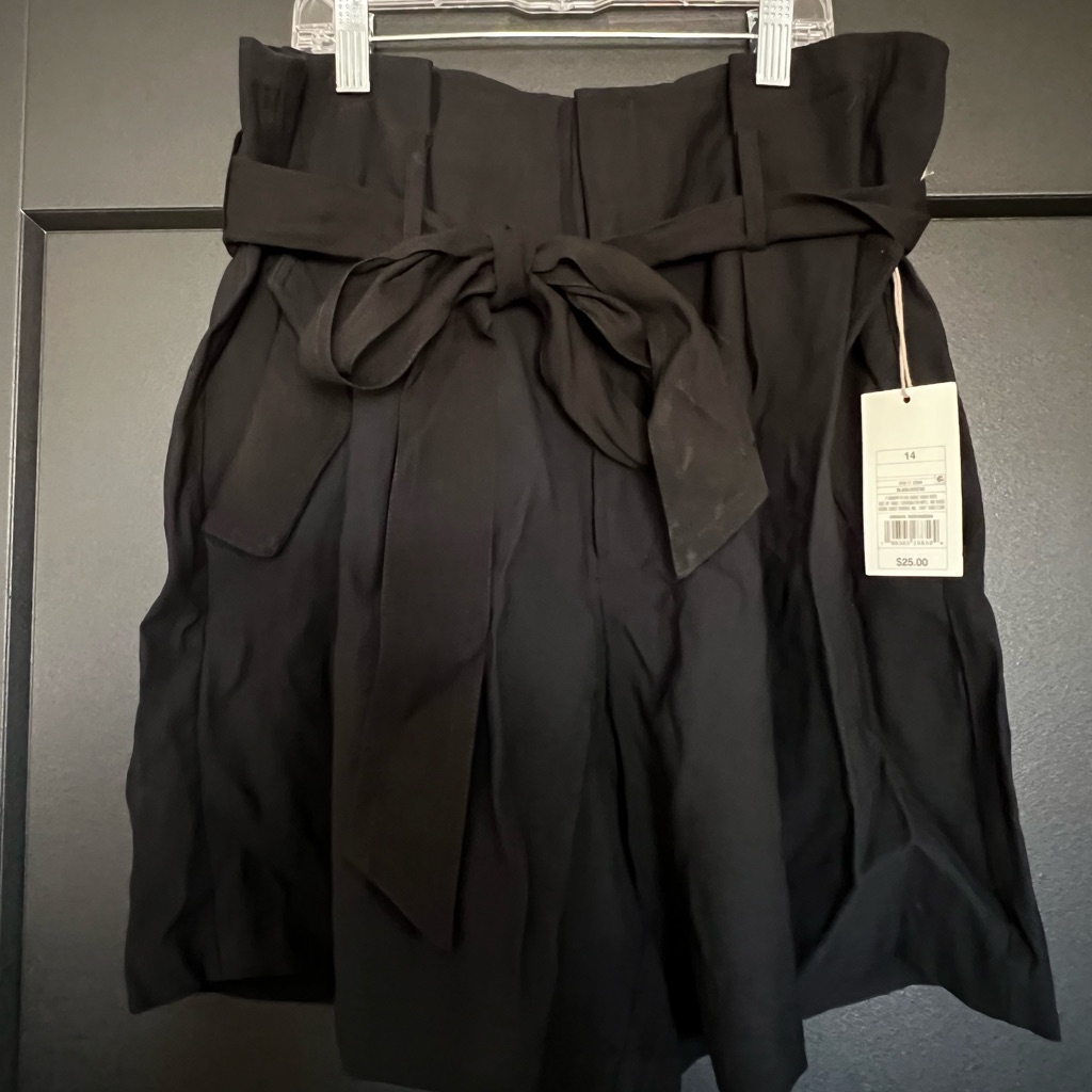 Brand New Tie Front Shorts